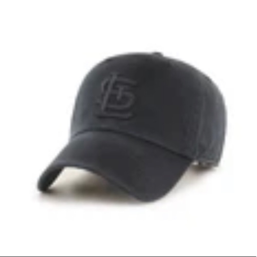 Black St. Louis Cardinals hat